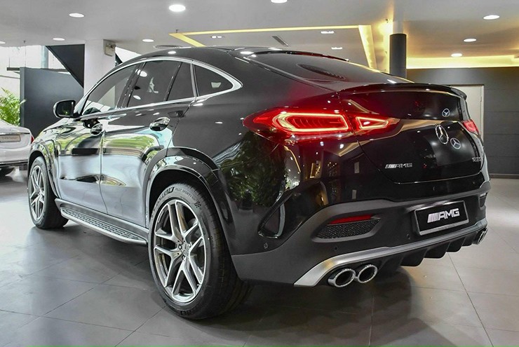 Loạt xe hiệu suất cao của Mercedes-Benz giảm giá mạnh tại Việt Nam