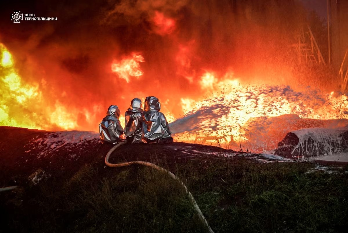 Nhiều cơ sở năng lượng của Ukraine bị nhắm mục tiêu (ảnh: Reuters)