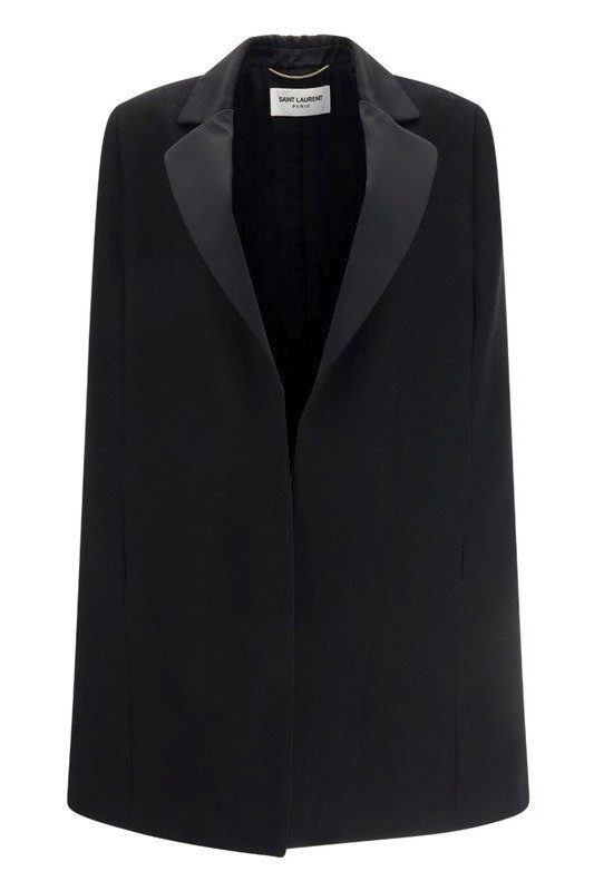 Thiết kế tuxedo tay cape của Saint Laurent được bán với giá khoảng 3.000 USD (hơn 75 triệu đồng).