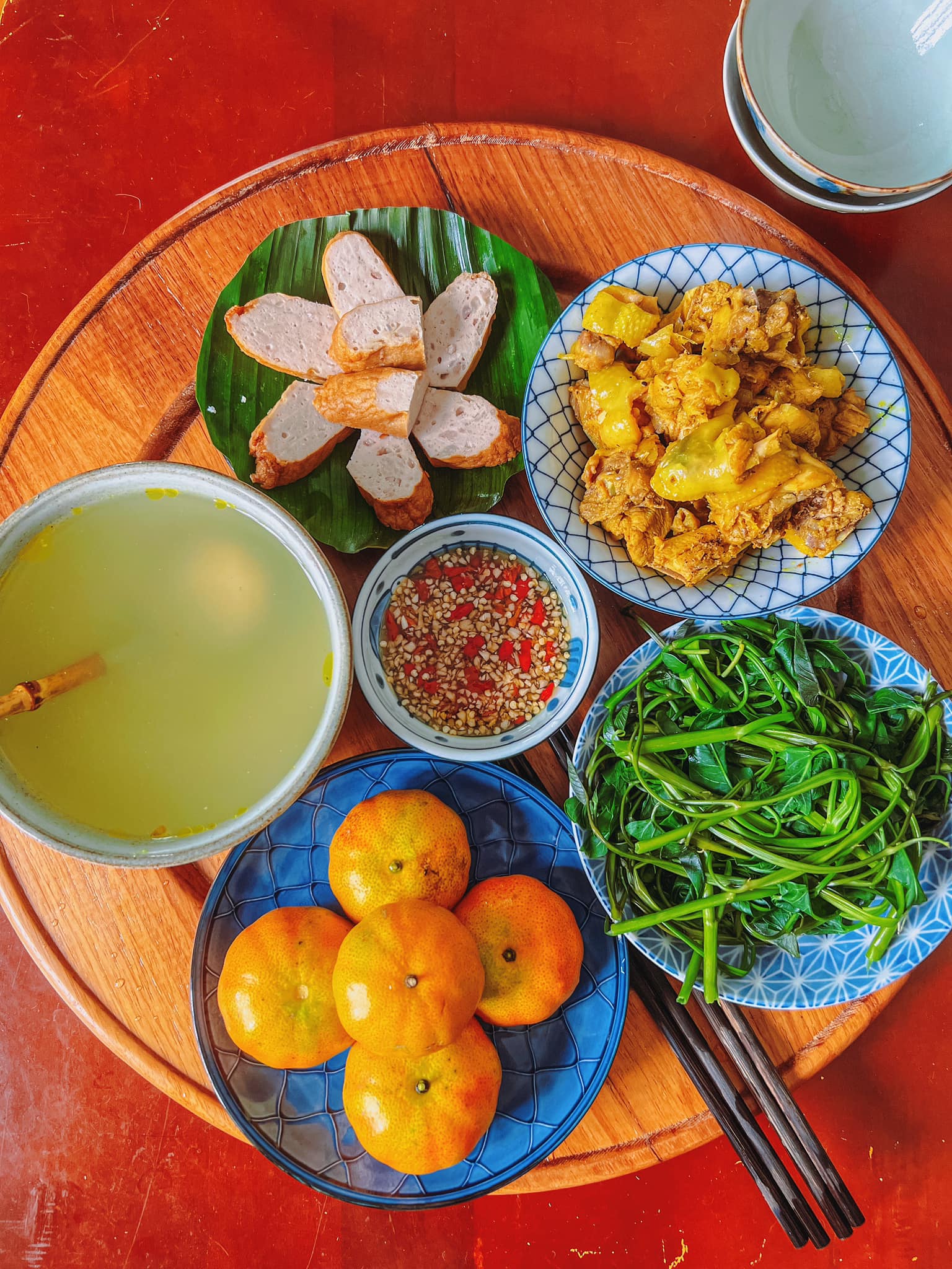 Chả mỡ chiên - Gà rang gừng - Rau muống luộc