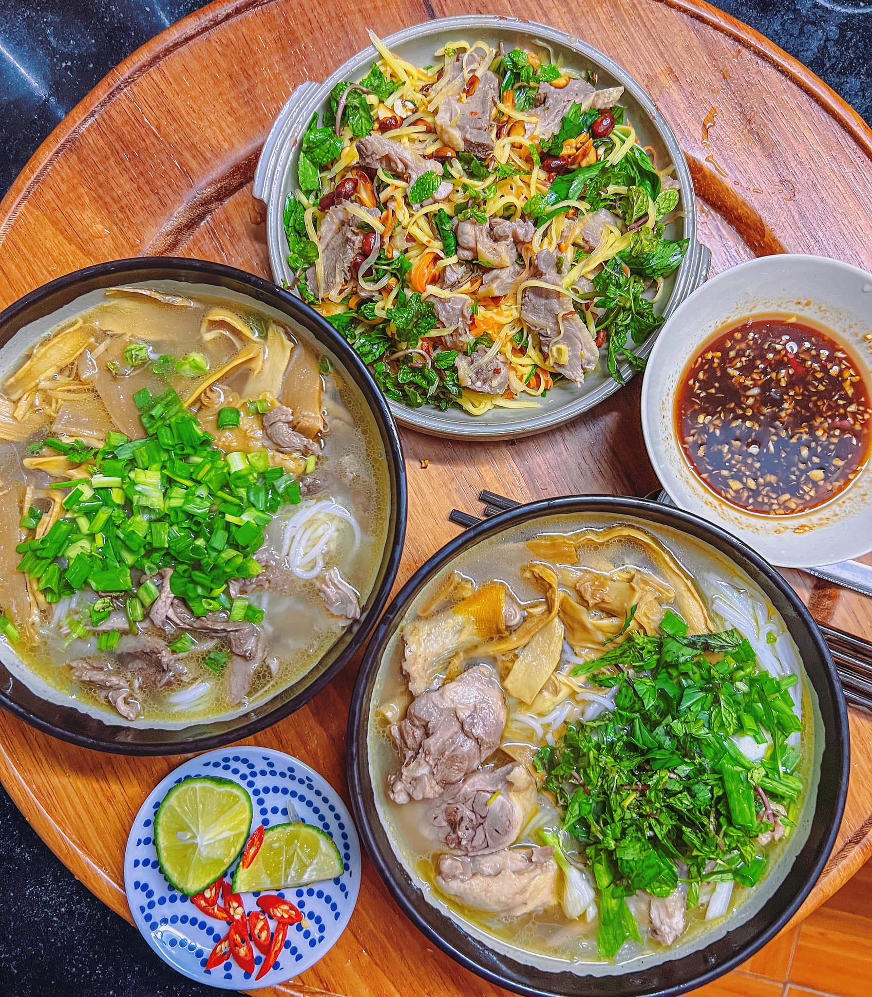 Bún măng vịt - Gỏi vịt