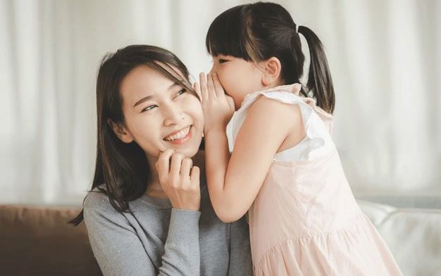 Nếu phụ huynh có thể cùng con hình thành trước một số quy tắc kiềm chế cảm xúc của bản thân thì sẽ giúp giảm bớt gánh nặng và giúp trẻ làm chủ được chính mình. Ảnh minh họa