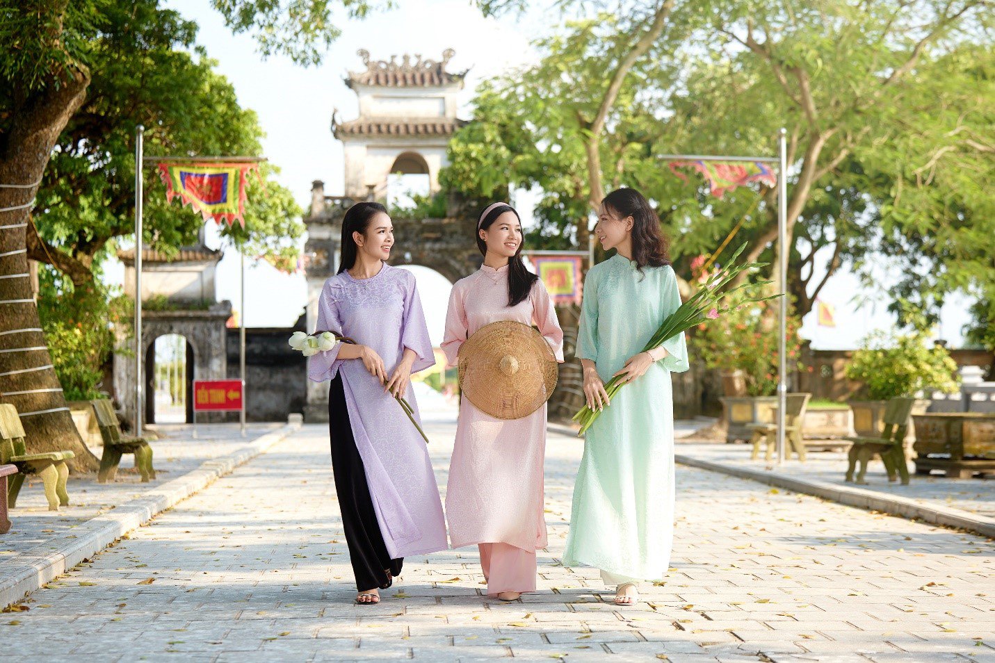 Dịp lễ 2/9, khỏi lo mua vé máy bay, check-in ngay những điểm đến tâm linh này là đủ - 4