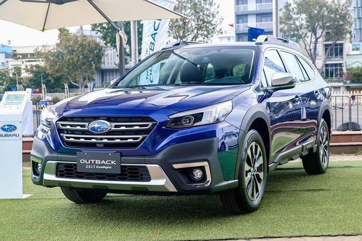 Giá xe Subaru Outback giảm sâu hơn 400 triệu đồng tại đại lý - 1