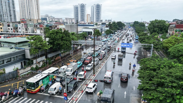 Giao thông Hà Nội ùn tắc từ sáng tới trưa trong ngày làm việc cuối trước nghỉ lễ 2/9 - 14