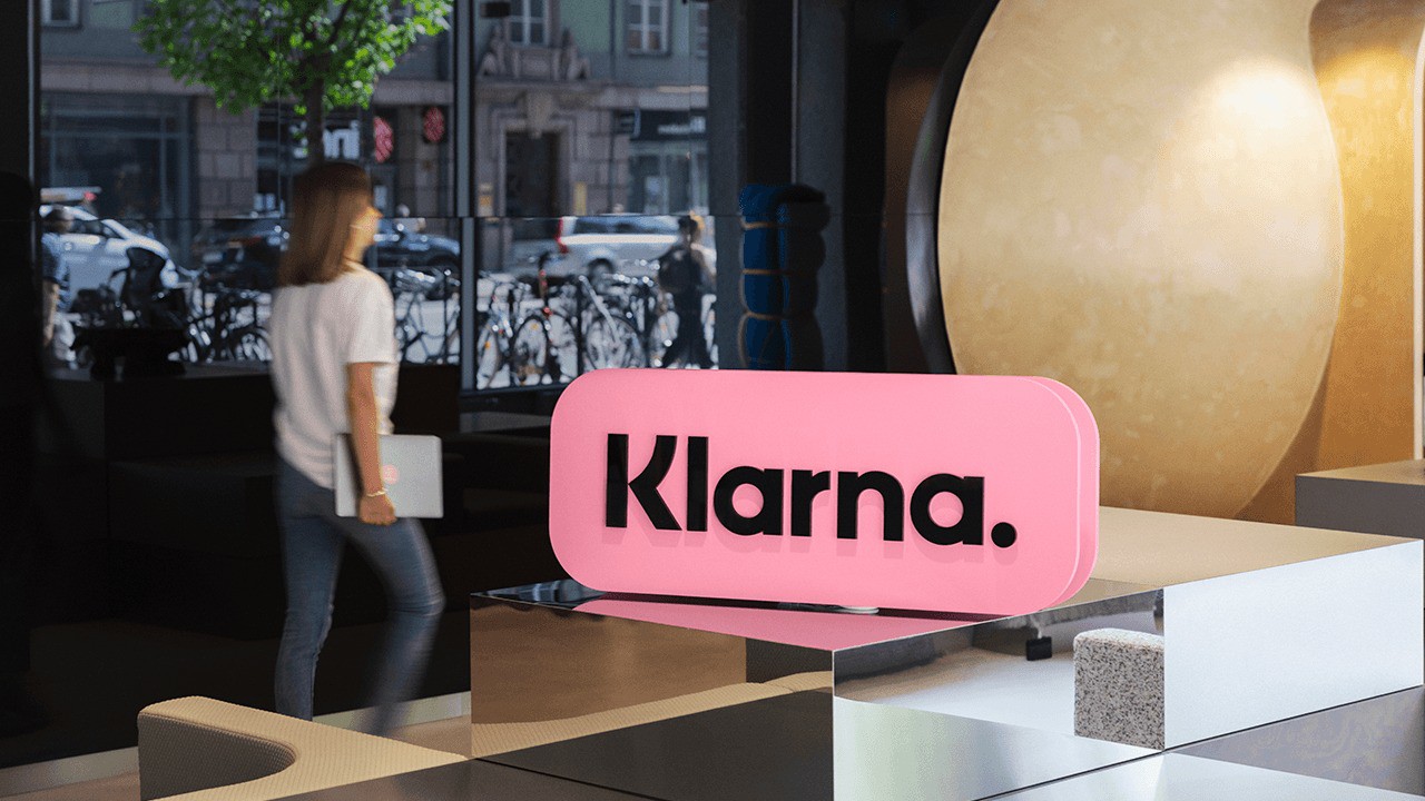 Klarna đã cắt giảm hơn 1.000 nhân viên trong vòng 12 tháng và có kế hoạch giảm tiếp 1.800 nhân sự trong thời gian tới