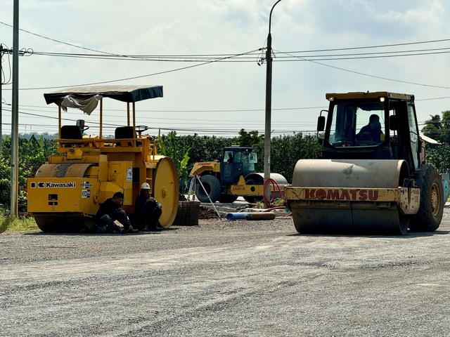 Hình hài cây cầu 500 tỉ đồng nối Bình Dương và Đồng Nai trước ngày thông xe - 7