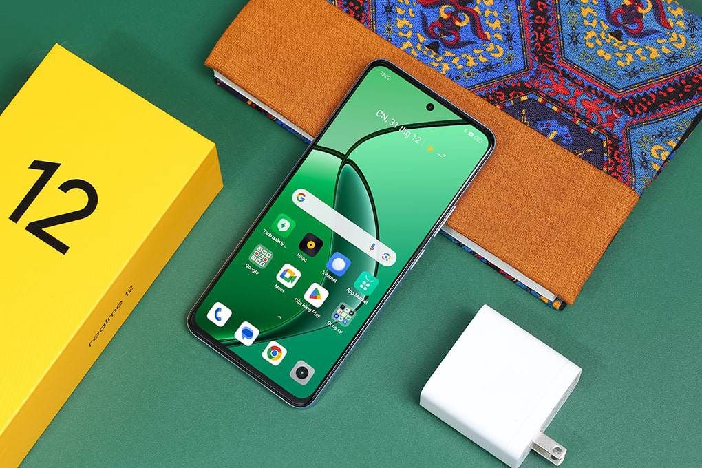 Với ngân sách 9 triệu đồng, nên mua Samsung Galaxy M35 hay Realme 12?