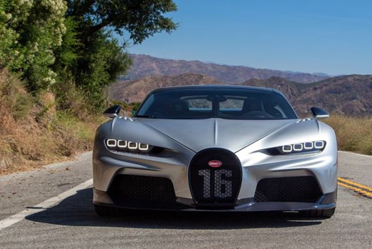 Sốc với bộ đèn siêu xe Bugatti Chiron có giá bằng cả xe sang S-Class