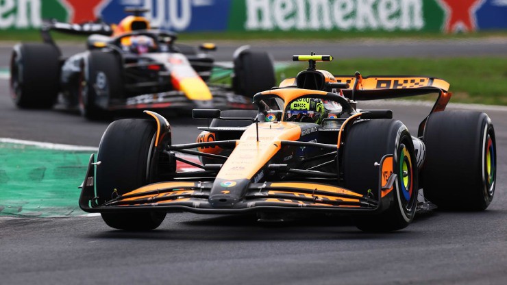 &nbsp;Verstappen hoàn toàn không phải là đối thủ của Norris ngày hôm nay