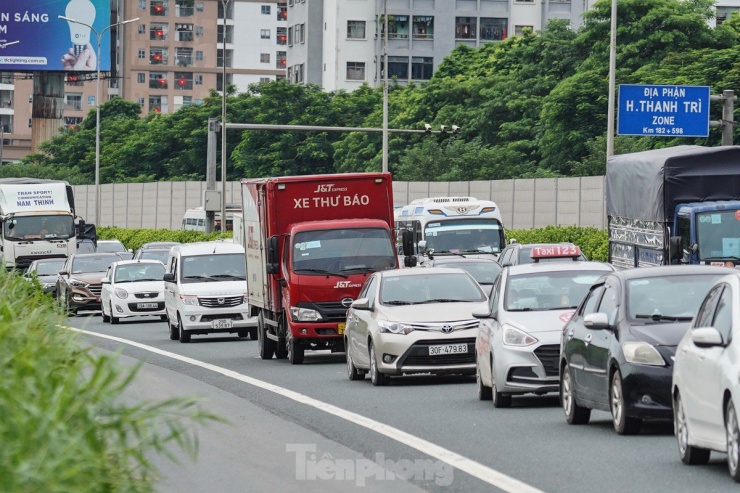 Hết kỳ nghỉ lễ, cao tốc Pháp Vân - Cầu Giẽ ùn ứ kéo dài từ sáng sớm - 6