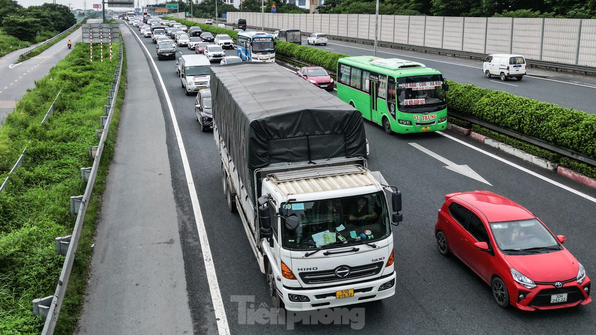 Hết kỳ nghỉ lễ, cao tốc Pháp Vân - Cầu Giẽ ùn ứ kéo dài từ sáng sớm - 7