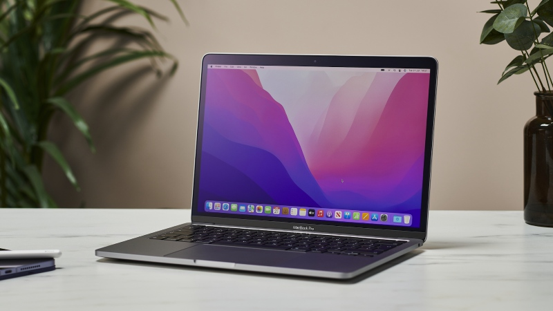 MacBook Pro M2