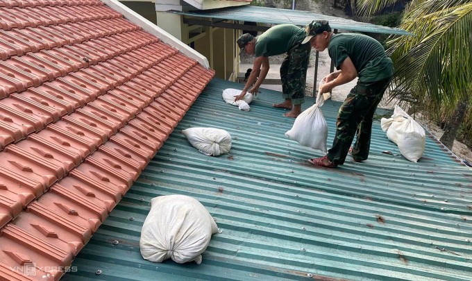 Cấm biển, di dân khỏi vùng nguy hiểm từ Quảng Ninh đến Nghệ An - 6