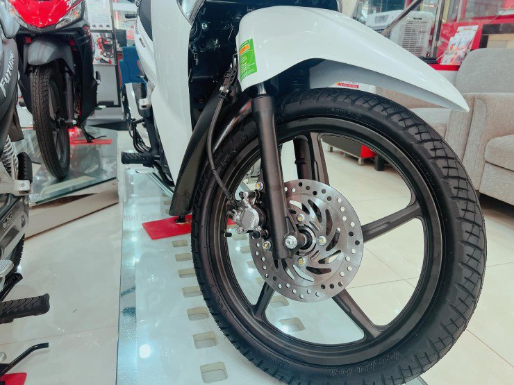 Giá Honda Future 125 Fi đầu tháng 9/2024, chênh từ 1,5 triệu đồng - 5