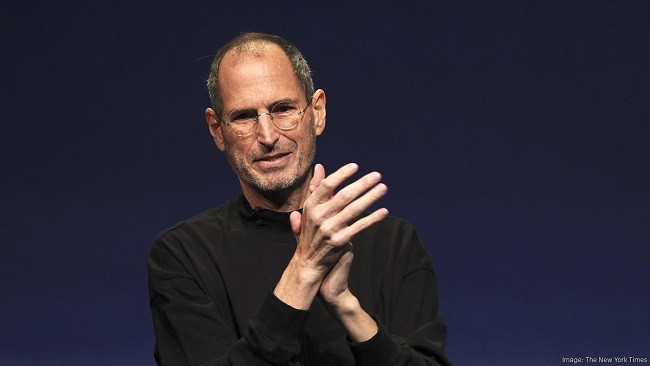 Năm 2011, Forbes ước tính phần lớn tài sản ròng của Steve Jobs vào khoảng 6,5 tỷ đô la đến 7 tỷ đô la Mỹ từ việc ông bán Pixar cho Công ty Walt Disney vào năm 2006.