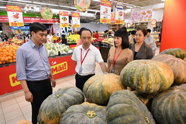 Bộ Công Thương khuyến nghị người tiêu dùng không cần tích trữ quá nhiều hàng hoá. Ảnh: Cấn Dũng.