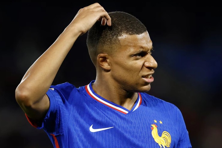 Nội bộ tuyển Pháp đang không hài lòng với thái độ thi đấu của Mbappe?