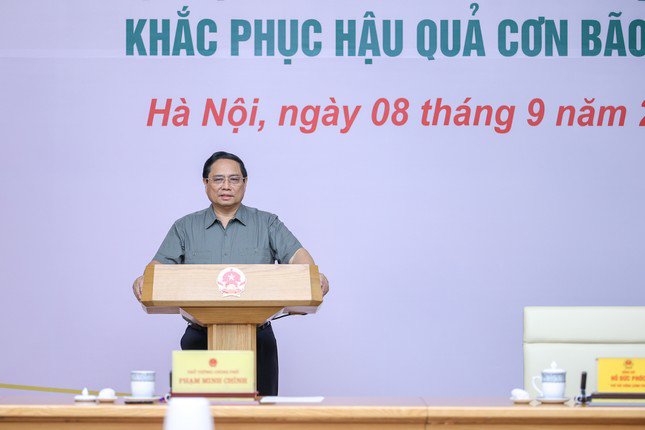 Thủ tướng Phạm Minh Chính phát biểu mở đầu Hội nghị khắc phục hậu quả bão số 3. Ảnh: Nhật Bắc