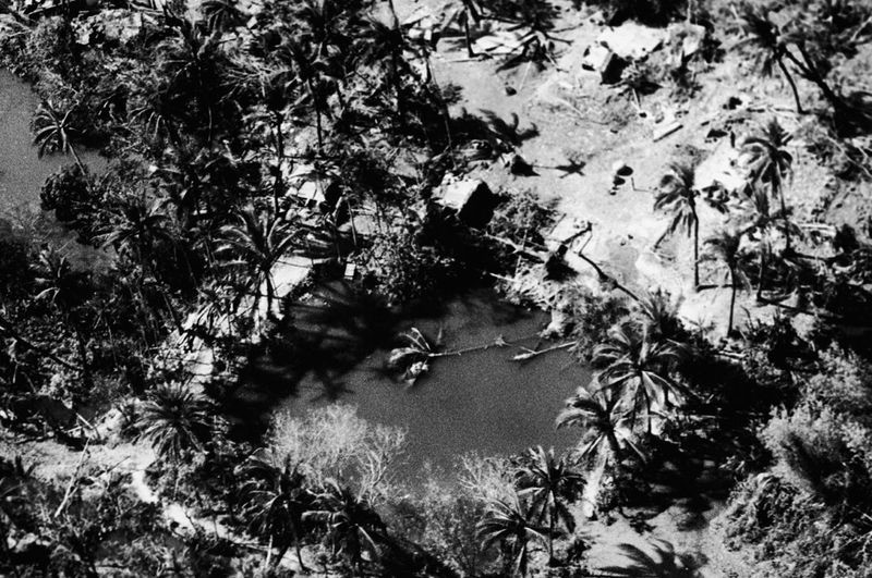 Góc nhìn từ trên cao về sự tàn phá do bão Bhola gây ra năm 1970. Ảnh: Getty