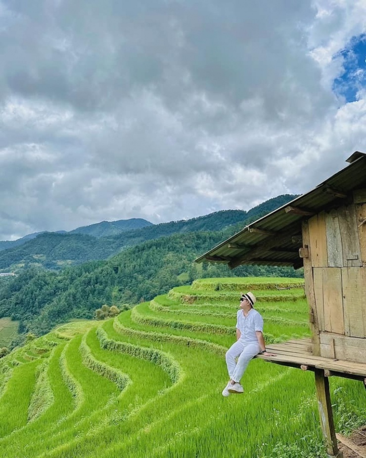 Bay dù lượn giữa không trung, chiêm ngưỡng vẻ đẹp Mù Cang Chải