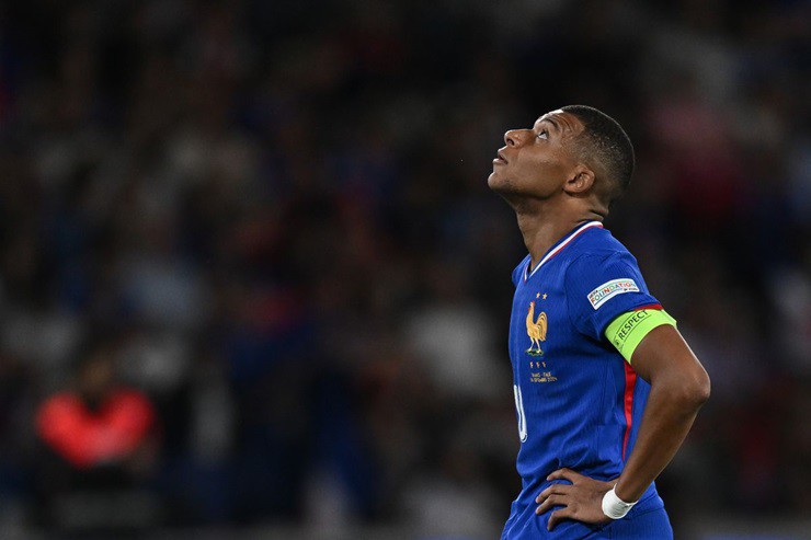 Mbappe và đồng đội đang rất cần chiến thắng