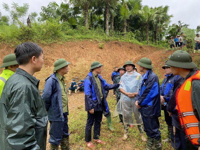 Lũ quét kinh hoàng tại Lào Cai: 15 người chết, hơn 100 người vẫn mất tích - 10