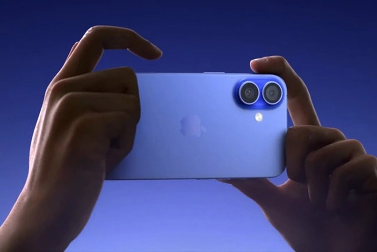 Camera Control helps users quickly launch the camera app on iPhone 16.