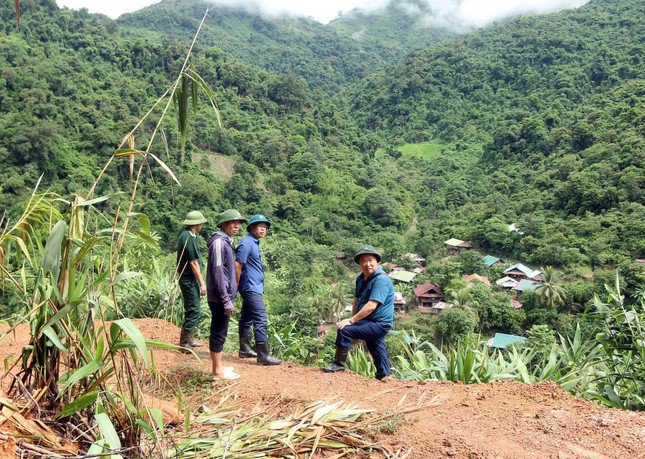 Bản Cha Nga đã bị cô lập từ ngày 27/8 đến nay.