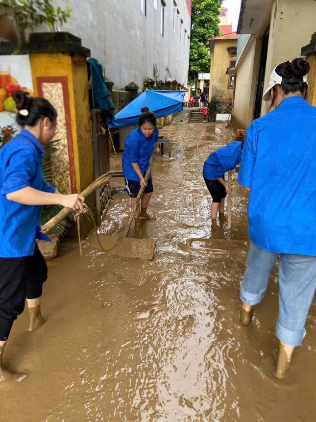 Ảnh: Đoàn Thanh niên - Hội Sinh viên Phân hiệu ĐH Thái Nguyên tại tỉnh Lào Cai