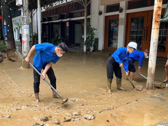 Ảnh: Đoàn Thanh niên - Hội Sinh viên Phân hiệu ĐH Thái Nguyên tại tỉnh Lào Cai