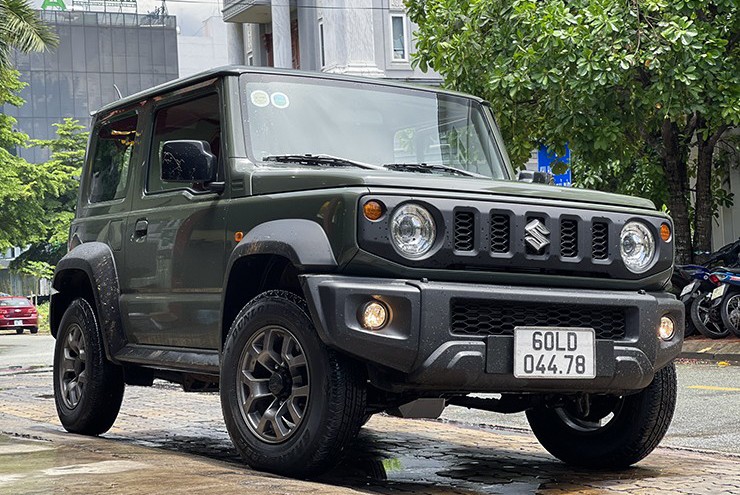 Hết thời làm giá, Suzuki tặng thêm khuyến mãi cho khách mua xe Jimny - 1