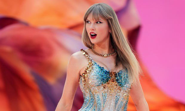 Taylor Swift nhiều lần thể hiện quan điểm ủng hộ đảng Dân chủ.