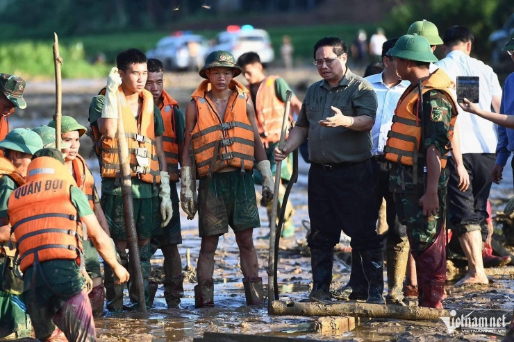 Những ngày chìm trong đau thương ở Làng Nủ - 19