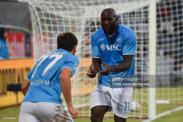 Lukaku bùng nổ với 2 bàn, 2 kiến tạo sau 2 trận trong màu áo Napoli - 6