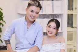 Hương Giang, á hậu Phương Nga khoe sắc bên "phù thủy makeup" John Kim