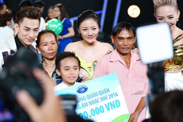 Hồ Vẩm thực Cường đẩm thựcg quang Quán quân Vietnam Idol Kids 2016.