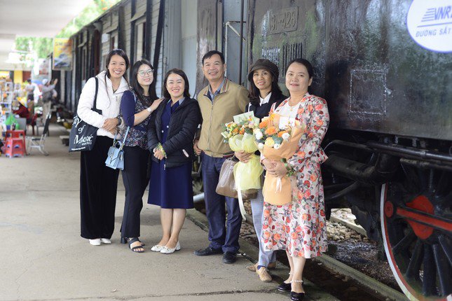 Tàu lửa tại Đà Lạt thu hút du khách check-in