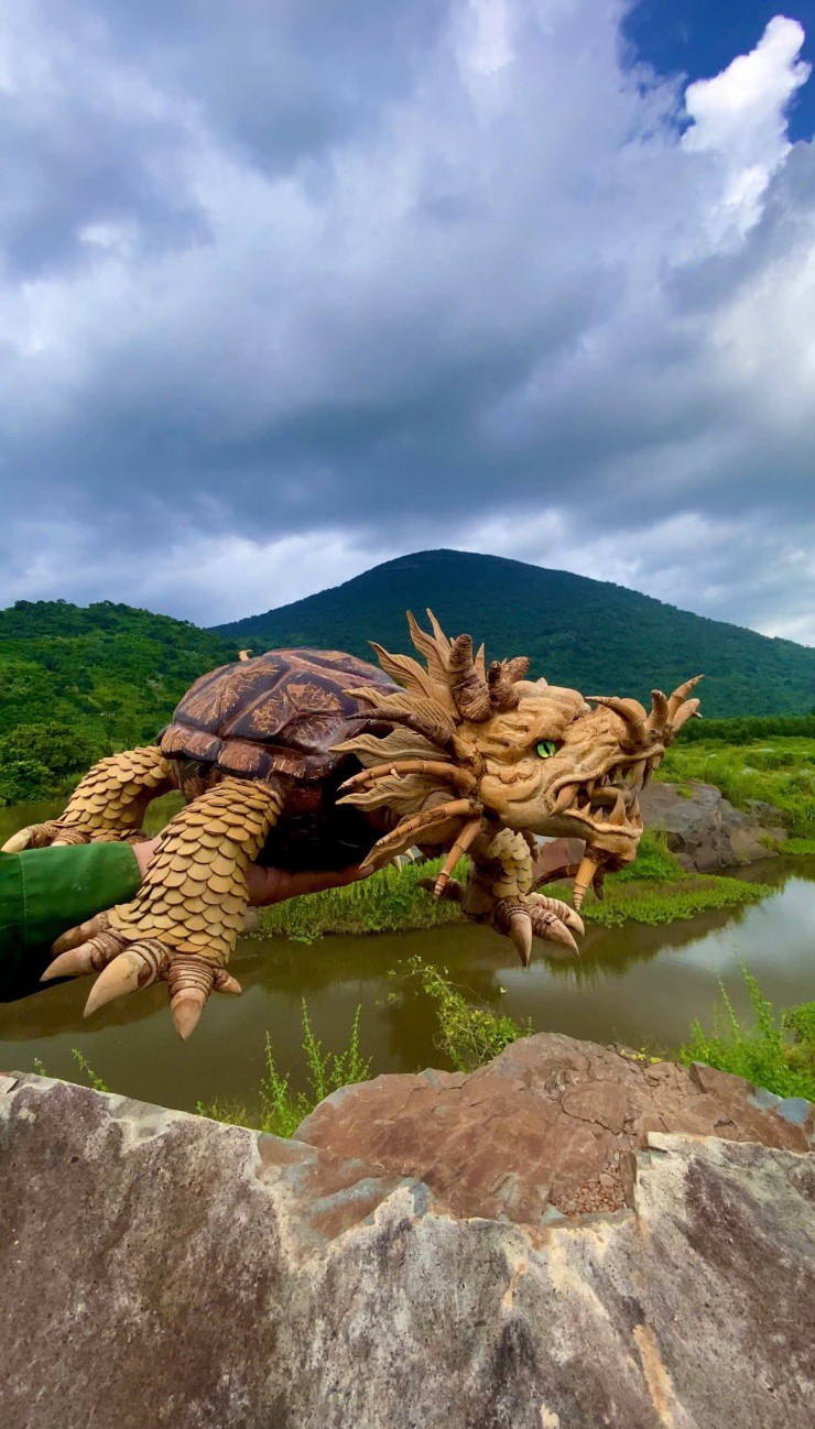 &#39;Chú Cuội&#39; Tây Ninh biến tre, trúc thành đồ trang trí đẹp, chân thực đến khó tin - 8