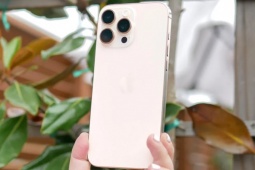 Tuổi thọ pin ấn tượng của dòng iPhone 16 được vén màn