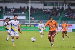 Trực tiếp bóng đá HAGL - SLNA: Thanh Sơn lập công, ấn định tỷ số (V-League) (Hết giờ)