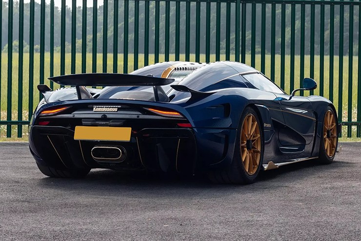 Siêu phẩm hơn 188 tỷ đồng Koenigsegg Regera tay lái nghịch cực hiếm lên sàn đấu giá - 5