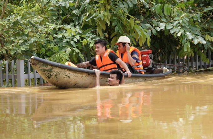 Ngập ở Thái Nguyên sau bão Yagi. Ảnh: Nguyễn Đông