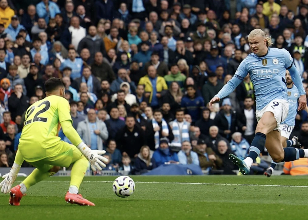 Haaland ghi bàn mở điểm cho Man City mới ở phút thứ 9. Ản: GETTY.