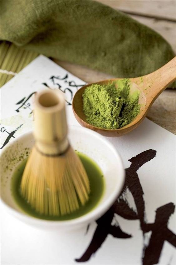 Matcha giàu chất chống oxy hóa (chứa nhiều hơn 137 lần so với trà xanh thông thường).