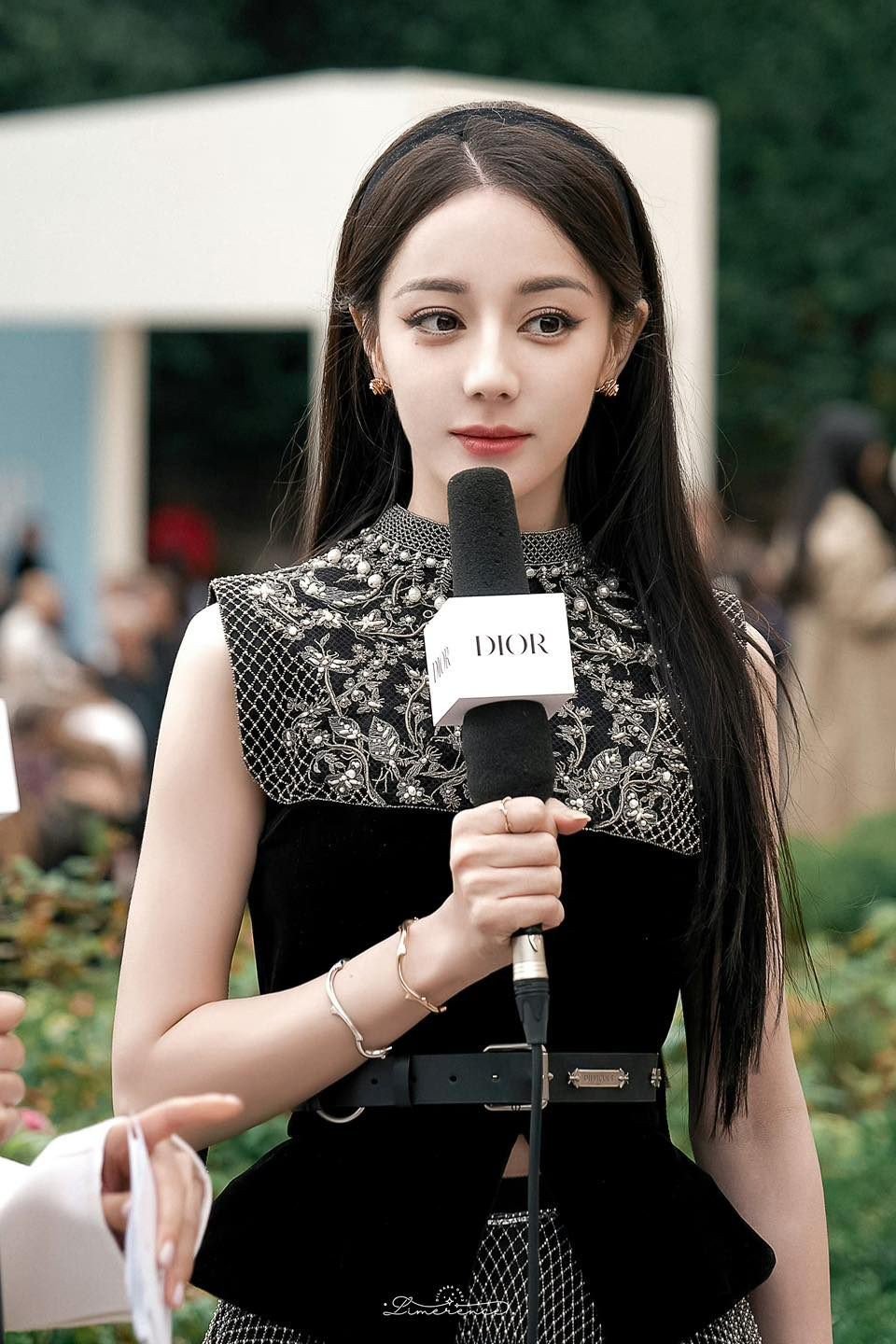 Jisoo (BlackPink), Địch Lệ Nhiệt Ba thu hút mọi ánh nhìn - 13