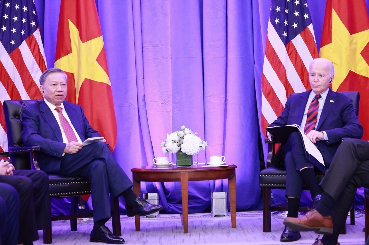 Tổng Bí thư, Chủ tịch nước Tô Lâm gặp Tổng thống Mỹ Joe Biden. Ảnh: TTXVN