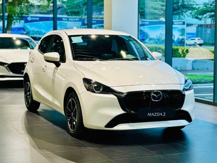 Mazda2 Hatchback - chi tiết giá bán và các phiên bản - 1