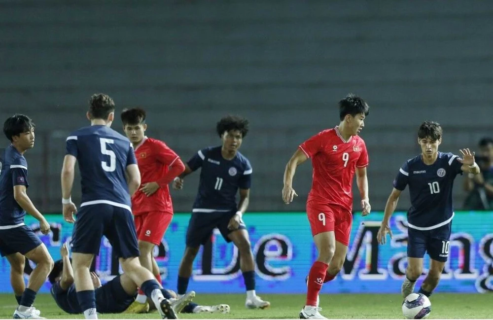 U-20 Việt Nam thắng Guam 3-0 tối 25-9. Ảnh:CTP