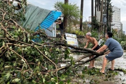 Thủ tướng yêu cầu triển khai ngay miễn giảm thuế, phí và lệ phí sau bão số 3 và mưa lũ